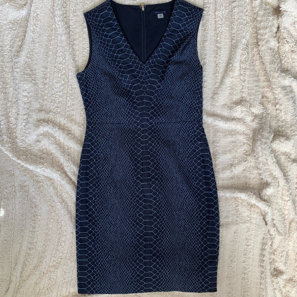 Tommy Hilfiger Snakeskin 🐍 Blue Dress Size 8